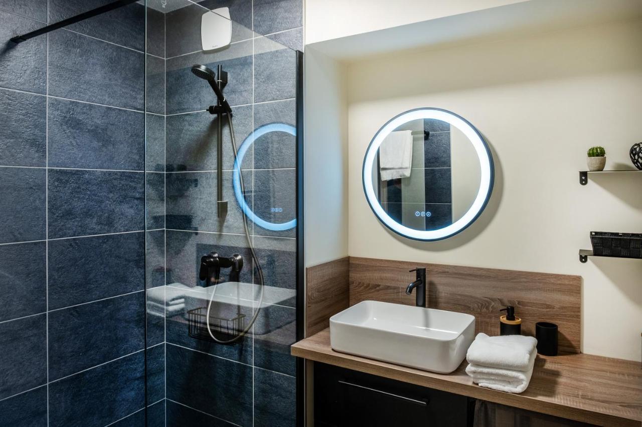Appart. T 1 Bis, Centre Ville, Entierement Renove Lourdes Extérieur photo